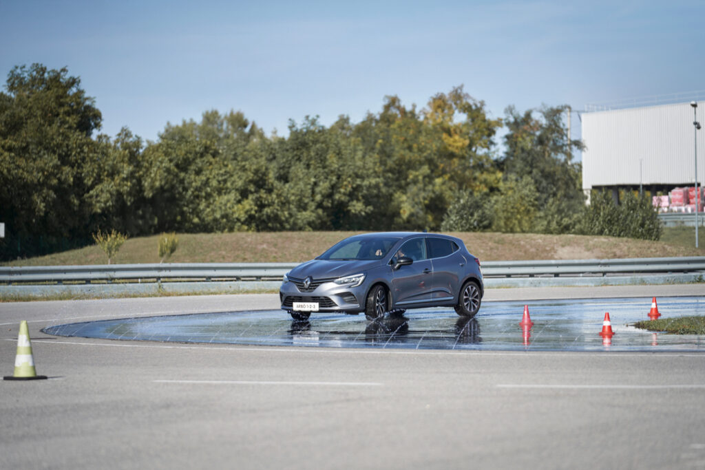 Mehrphasenausbildung PKW - ARBÖ Sicher